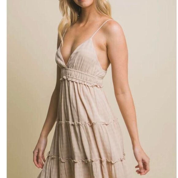 womens love tree mini dress with ruffles - Picture 1 of 6
